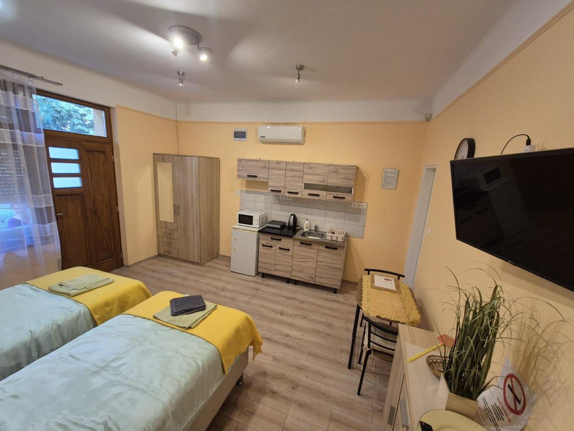 Szahara Vendégház Kerekegyháza Exterior foto