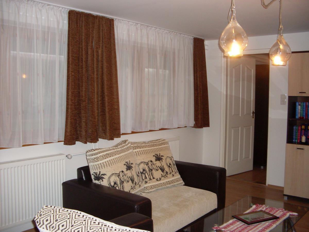 Szahara Vendégház Kerekegyháza Exterior foto